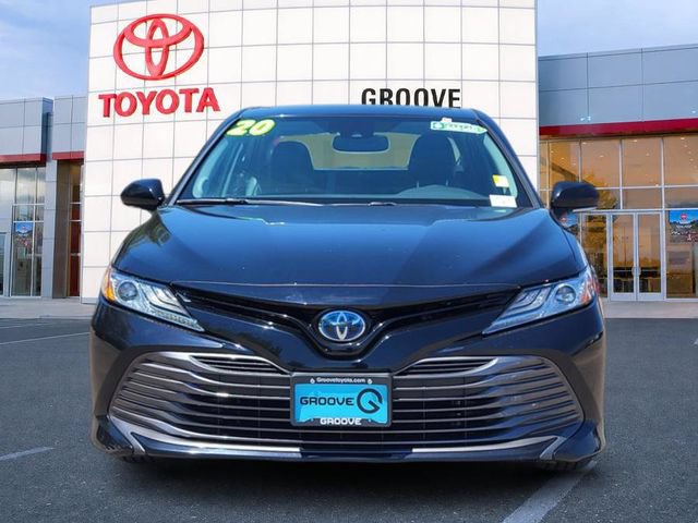 Used 2020 Toyota Camry XLE w/ Sunroof Package FWD image 9