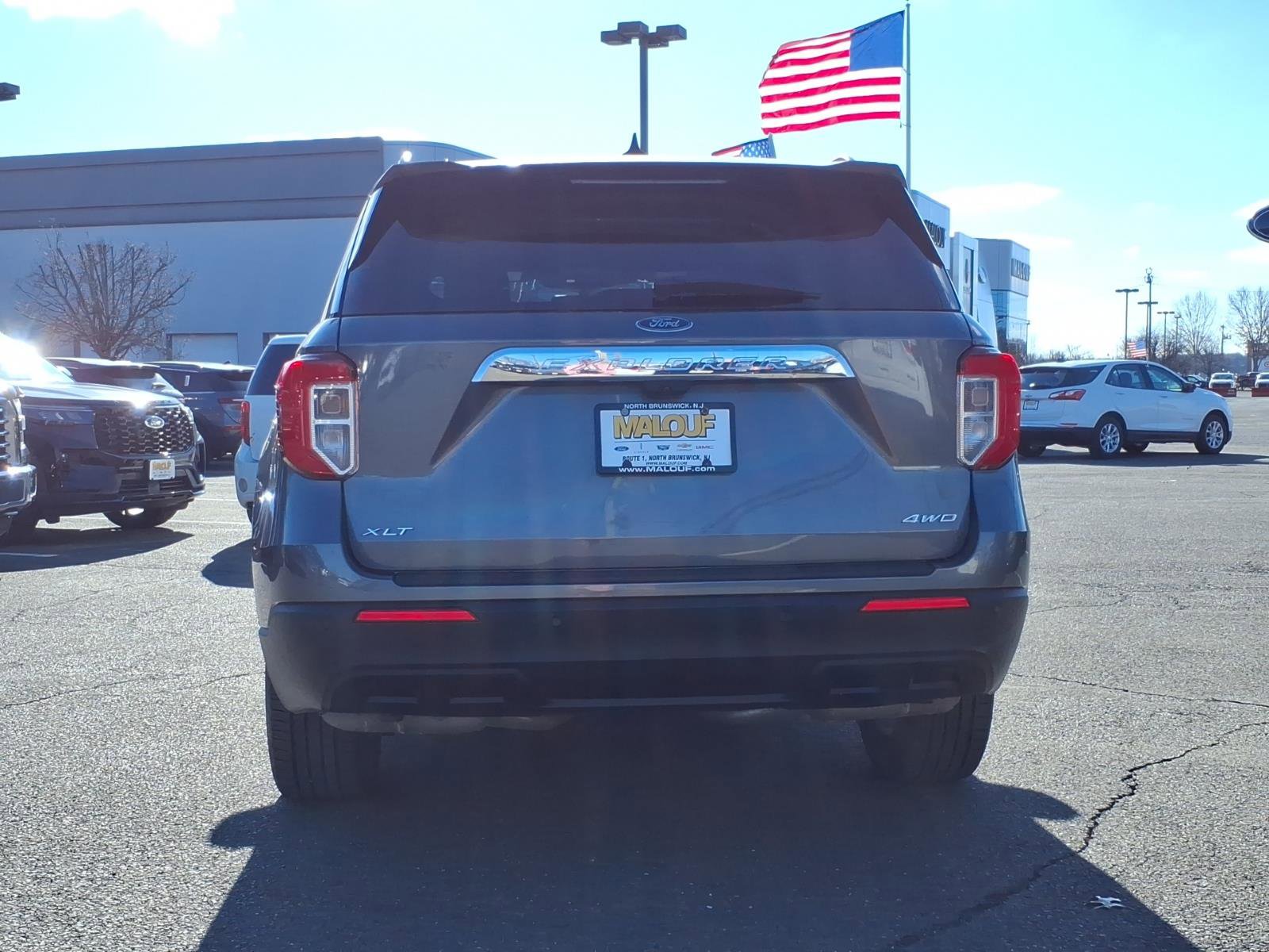 Certified 2022 Ford Explorer XLT image 5