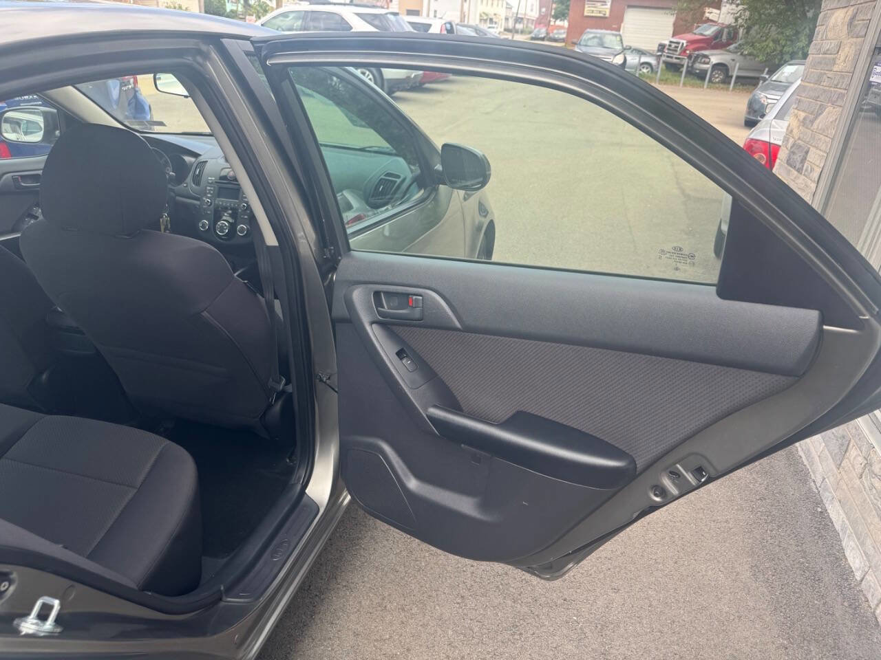 Used 2012 Kia Forte EX w/ Fuel Economy Pkg image 18