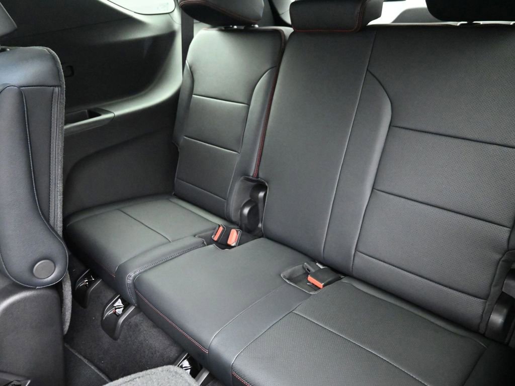 New 2026 Chevrolet Traverse RS image 18