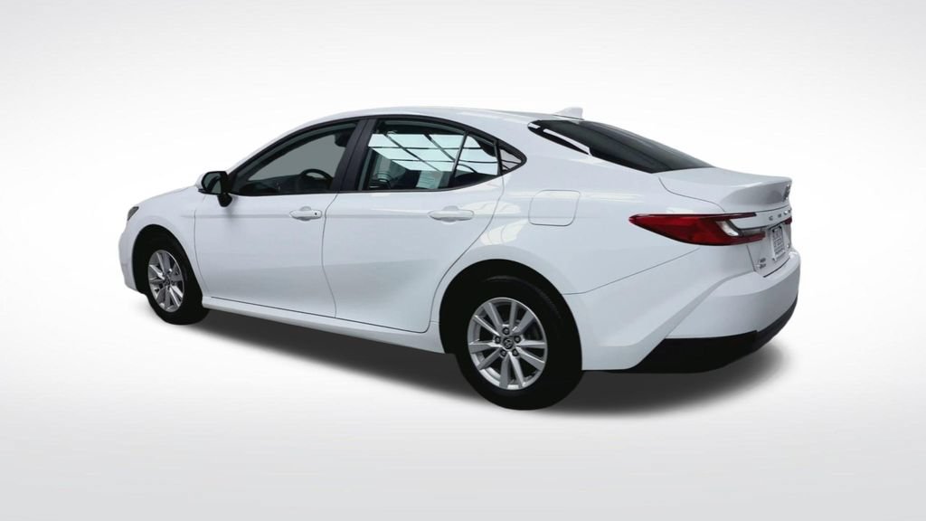 Used 2025 Toyota Camry LE w/ Convenience Package AWD/4WD image 9
