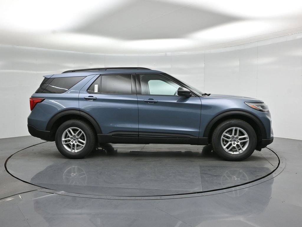 New 2026 Ford Explorer Active RWD image 24