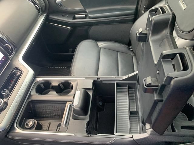 Certified 2025 Ford Expedition Platinum AWD/4WD image 35