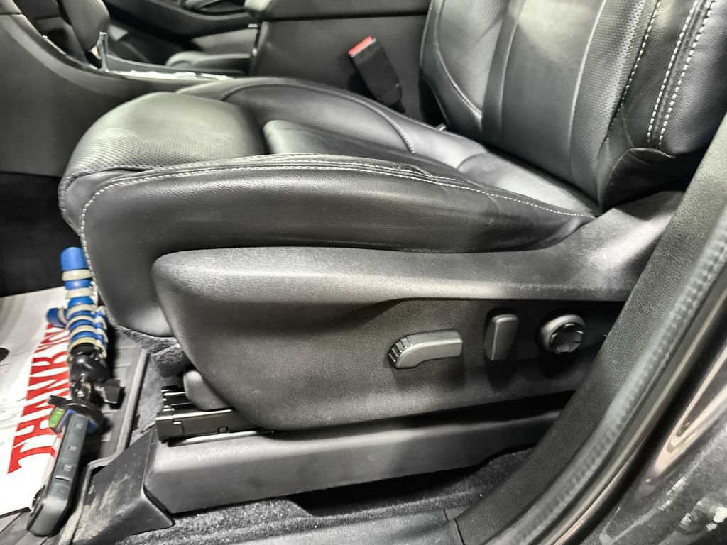 Used 2025 Subaru Ascent Limited AWD/4WD image 13