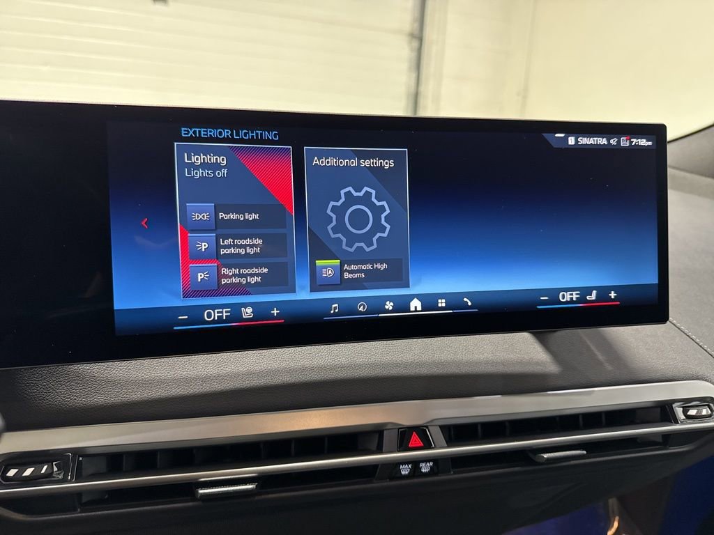 Used 2025 BMW iX M60 image 20