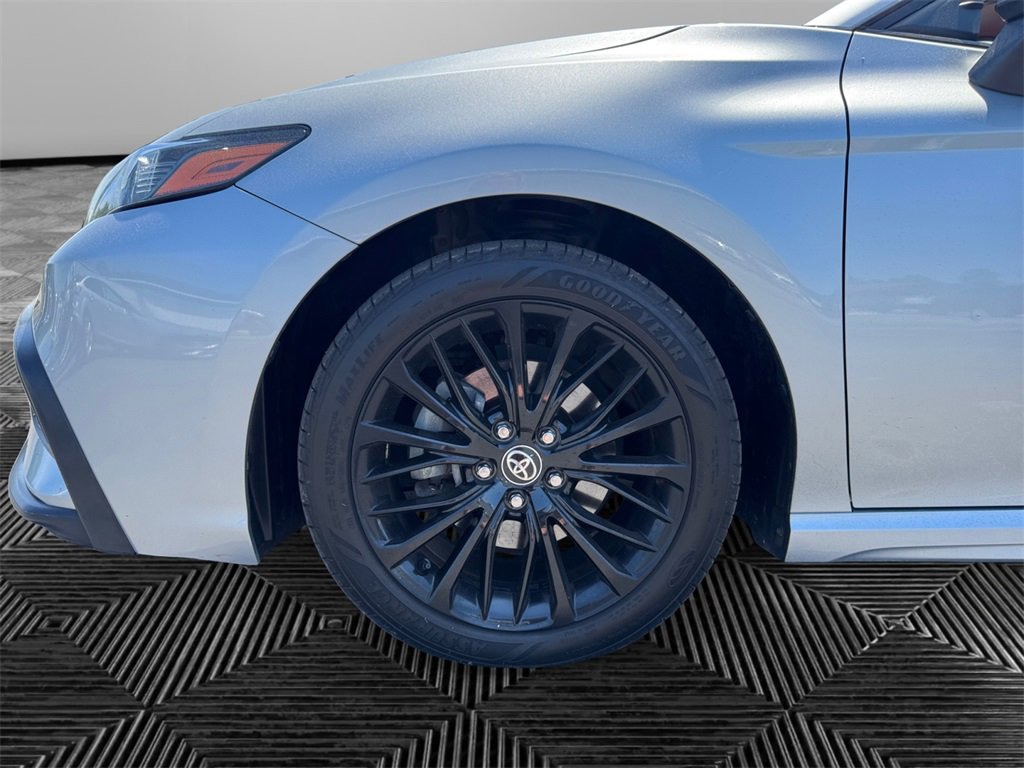 Used 2022 Toyota Camry SE image 14