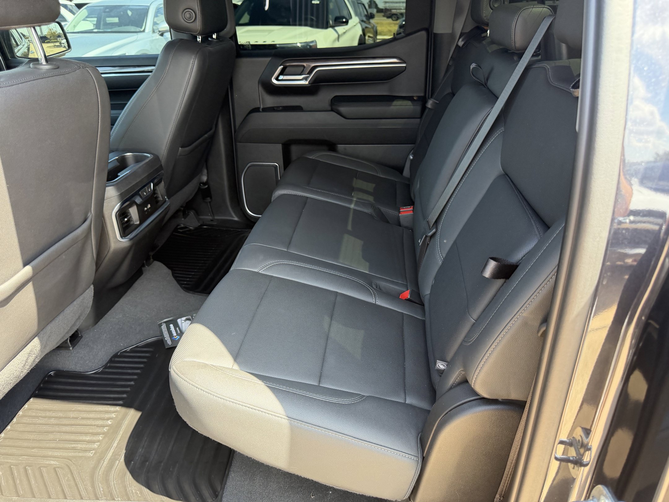 Used 2023 Chevrolet Silverado 1500 LTZ w/ LTZ Convenience Package II RWD image 30