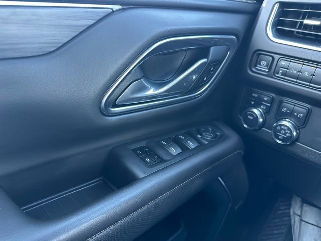 Used 2024 GMC Yukon XL SLT image 56