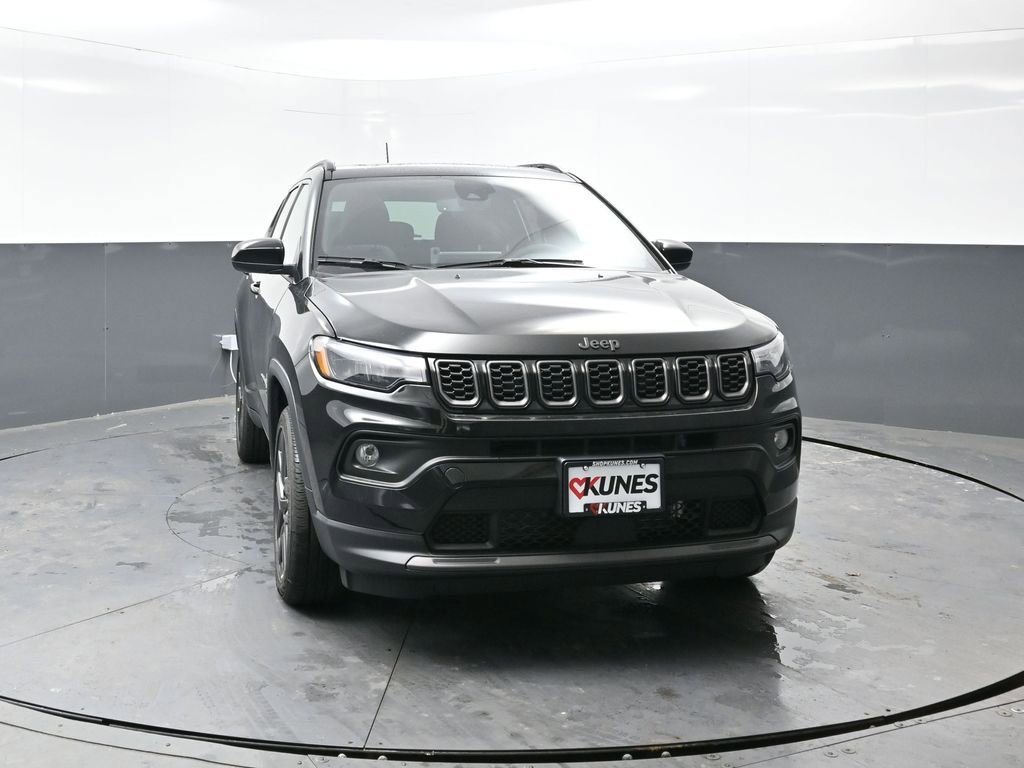 New 2026 Jeep Compass Latitude w/ Sun and Sound Group image 11