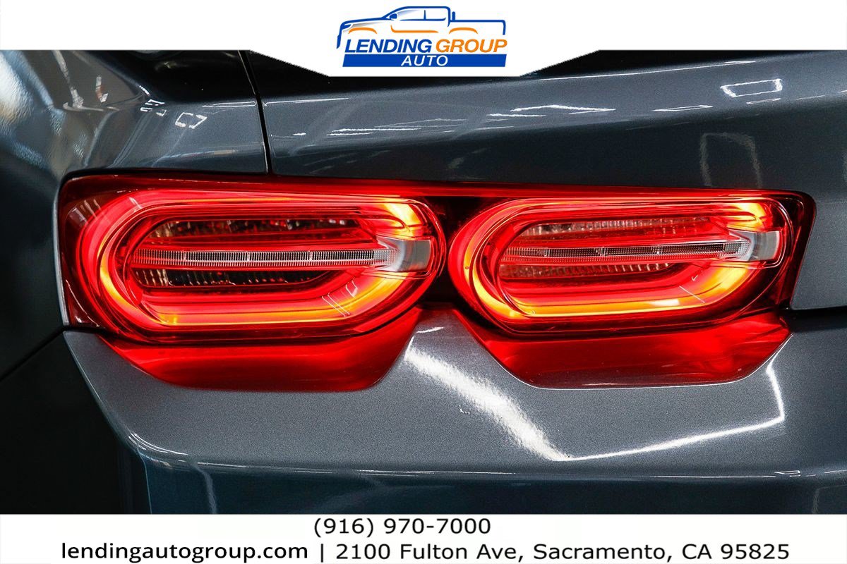 Used 2019 Chevrolet Camaro LT RWD image 8