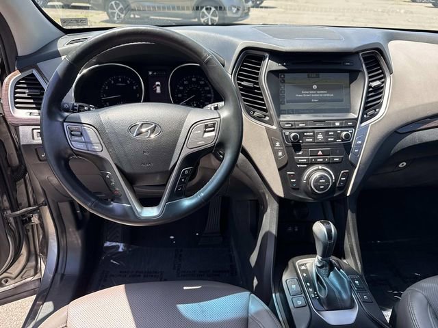 Used 2017 Hyundai Santa Fe Sport w/ 2.4L Tech Package 04 AWD/4WD image 18