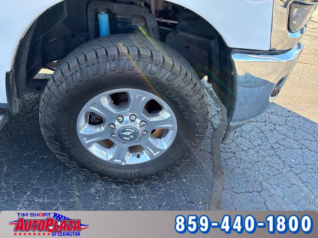 Used 2025 RAM 2500 Big Horn AWD/4WD image 9