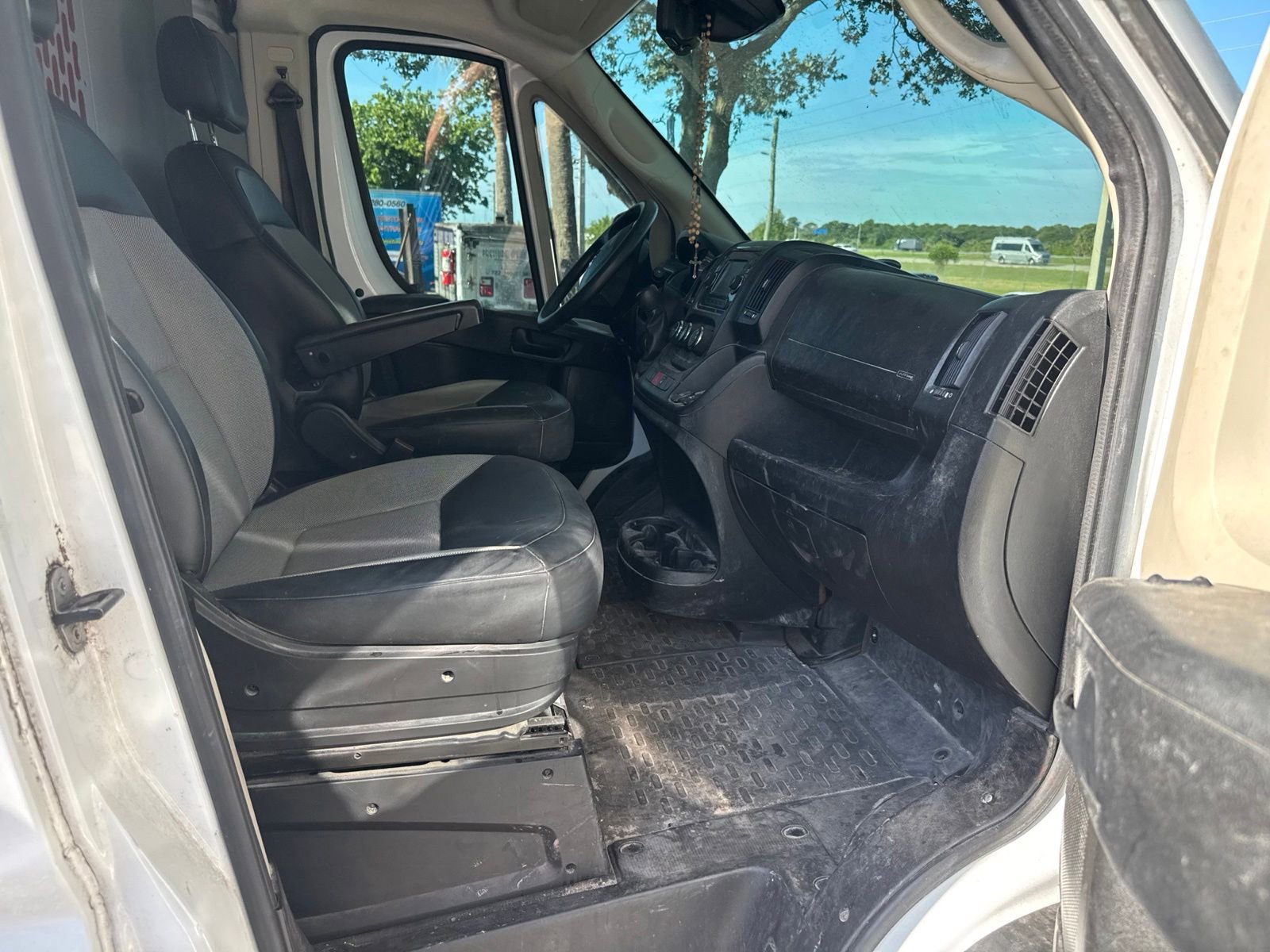 Used 2021 RAM ProMaster 2500 FWD image 12