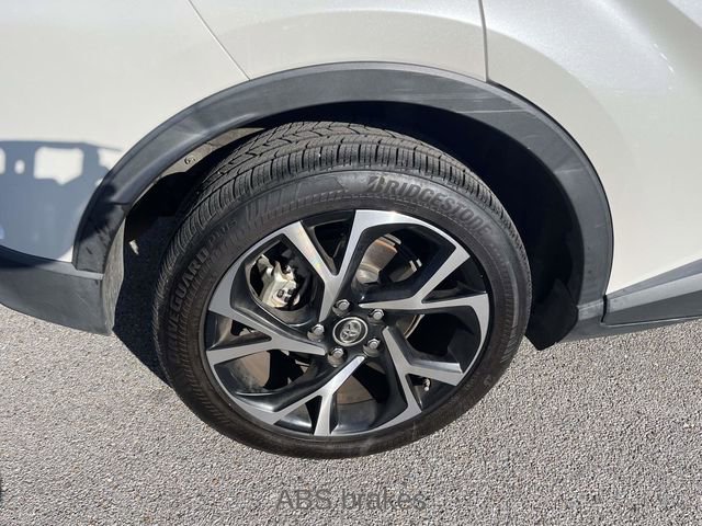 Used 2019 Toyota C-HR Limited image 8