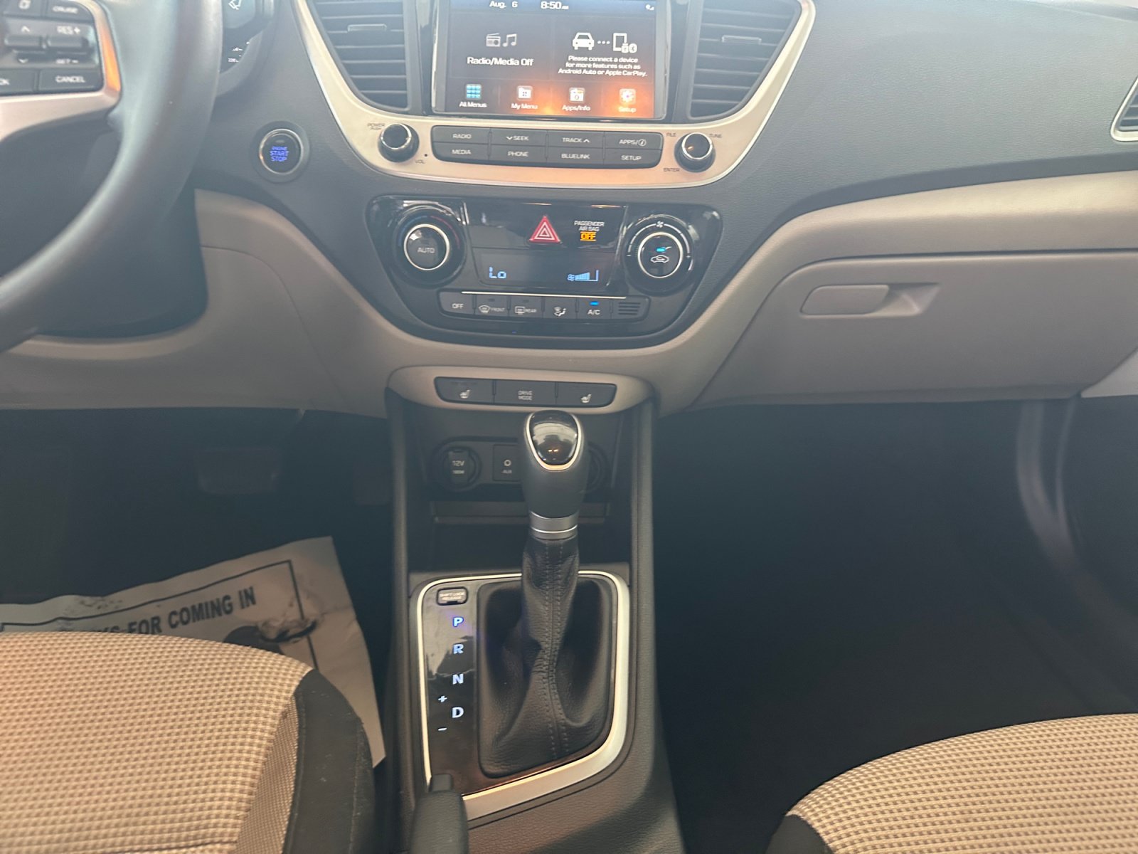 Used 2022 Hyundai Accent Limited FWD image 12