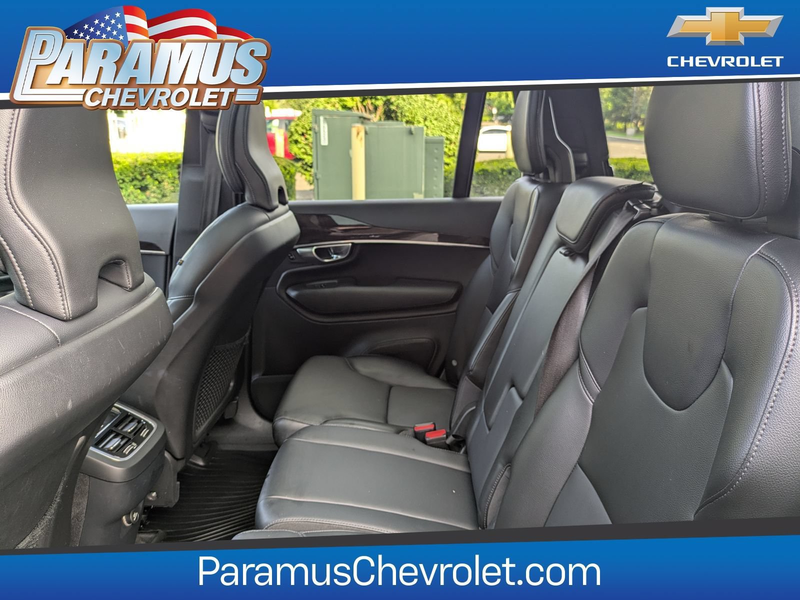 Used 2019 Volvo XC90 T5 Momentum w/ Multimedia Package AWD/4WD image 12