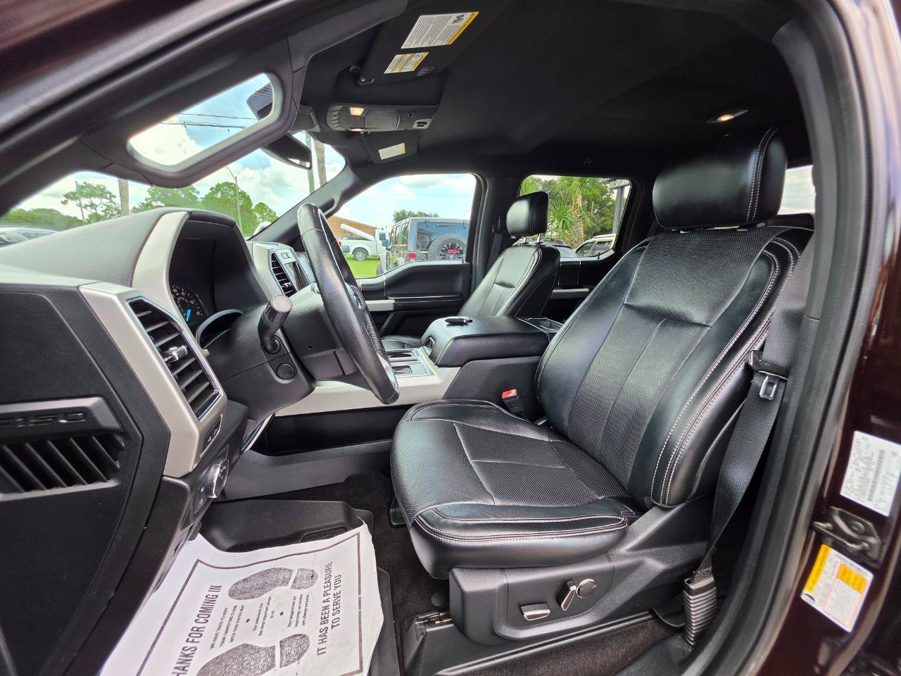 Used 2018 Ford F150 Lariat w/ Equipment Group 502A Luxury AWD/4WD image 11