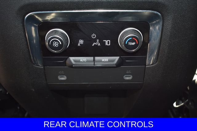 Used 2023 Chevrolet Suburban LT AWD/4WD image 8
