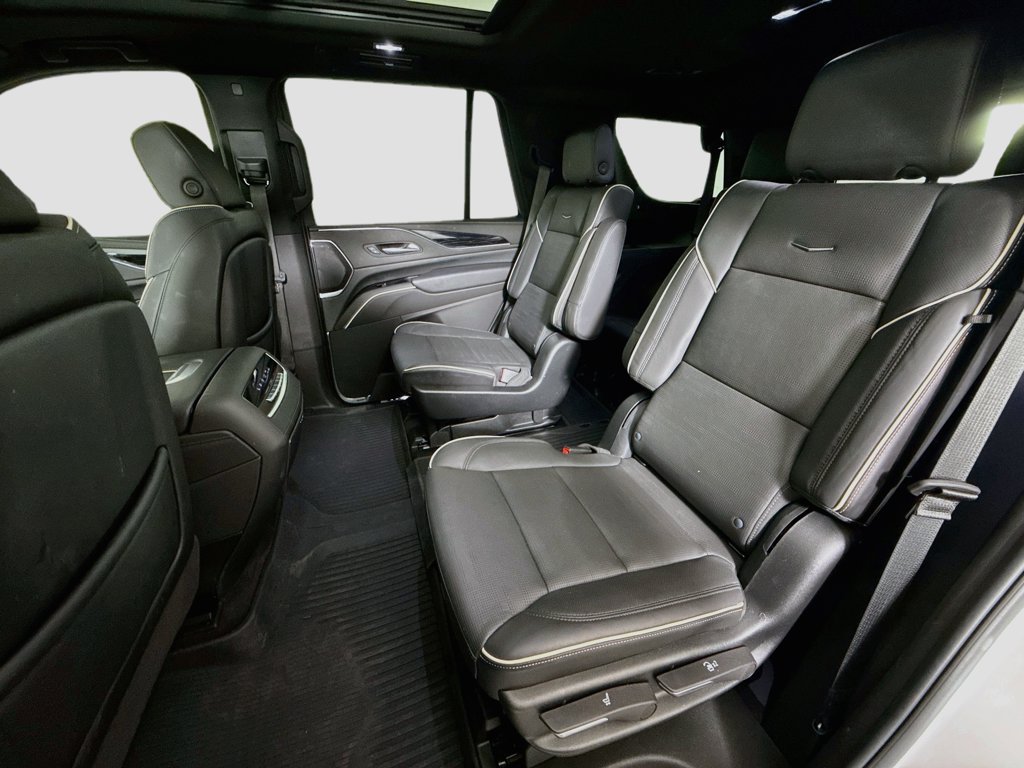 Used 2023 Cadillac Escalade Sport w/ LPO, ONYX Package AWD/4WD image 25