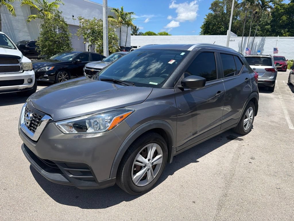 Used 2019 Nissan Kicks S FWD image 3