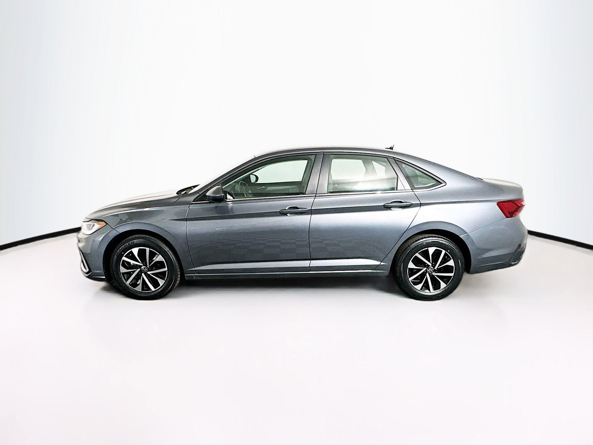 Used 2025 Volkswagen Jetta S image 4