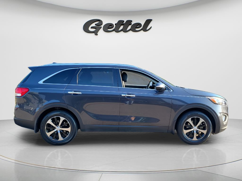 Used 2017 Kia Sorento EX w/ EX Advanced Touring Package image 3