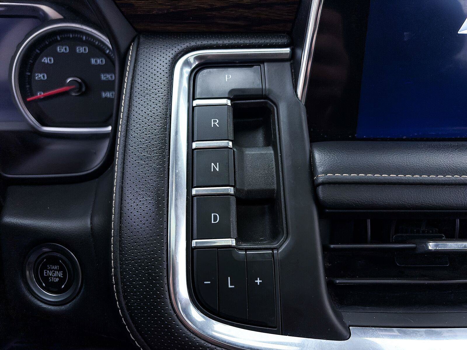 Used 2021 Chevrolet Tahoe Premier w/ Premium Package RWD image 24