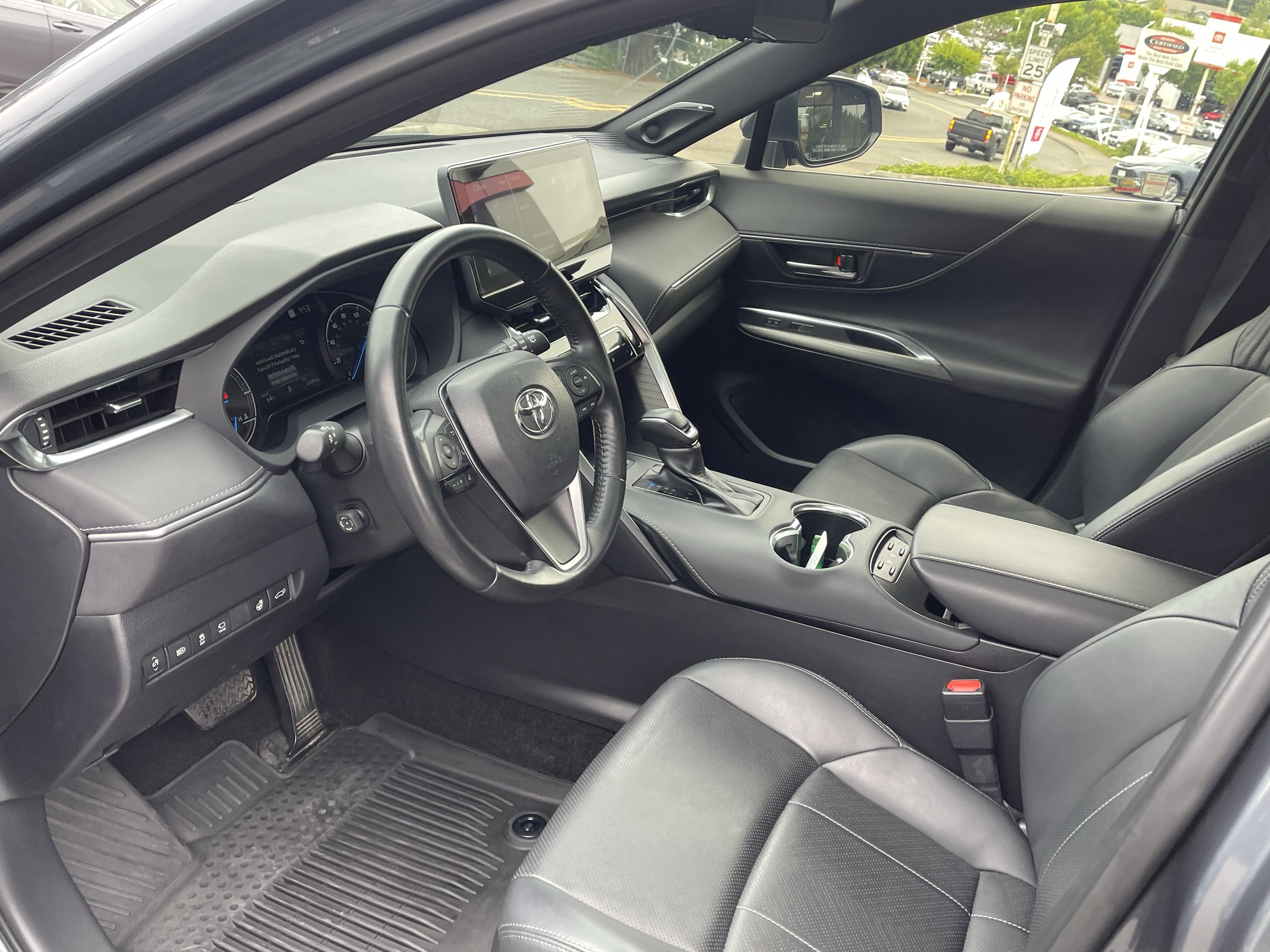 Certified 2021 Toyota Venza Limited w/ Advanced Technology Package AWD/4WD image 10