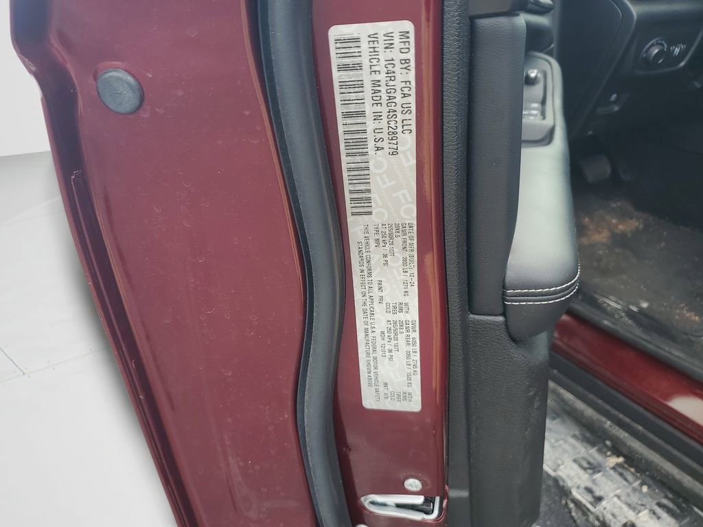 Used 2025 Jeep Grand Cherokee Altitude RWD image 27