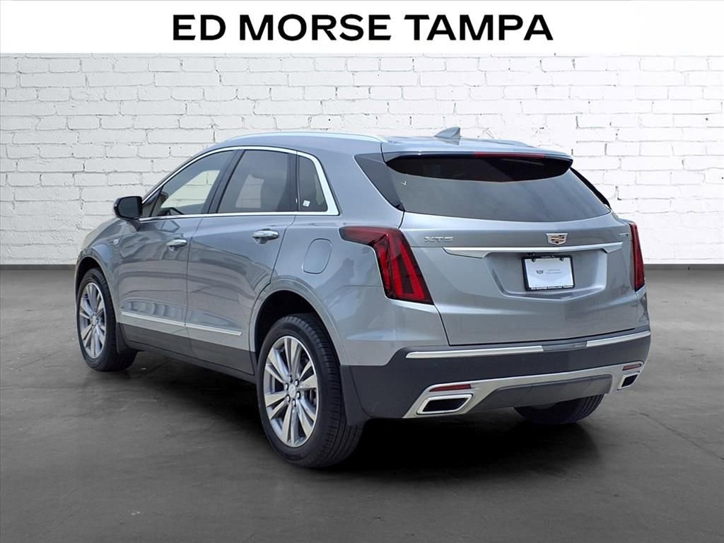 Used 2025 Cadillac XT5 Premium Luxury FWD image 3