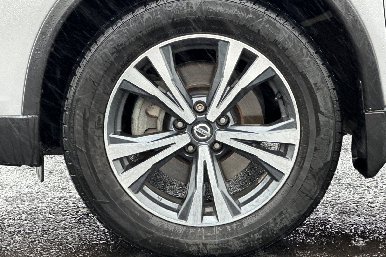 Used 2018 Nissan Rogue SL w/ Premium Package image 33