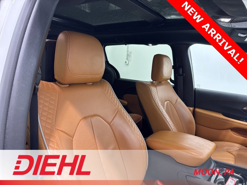 Certified 2021 Chrysler Pacifica Pinnacle image 16