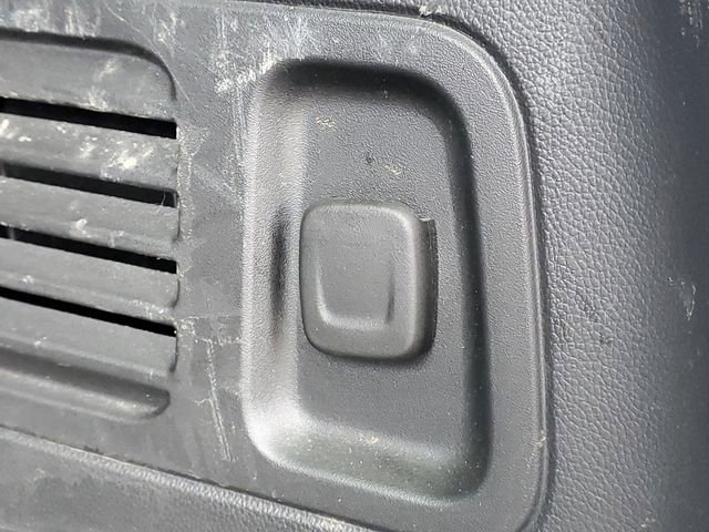 Used 2023 Buick Enclave Essence w/ Experience Buick Package image 9