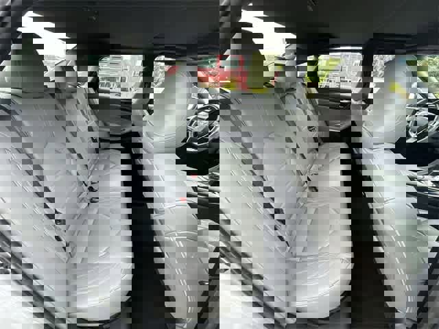 Used 2021 Toyota Avalon Limited image 26