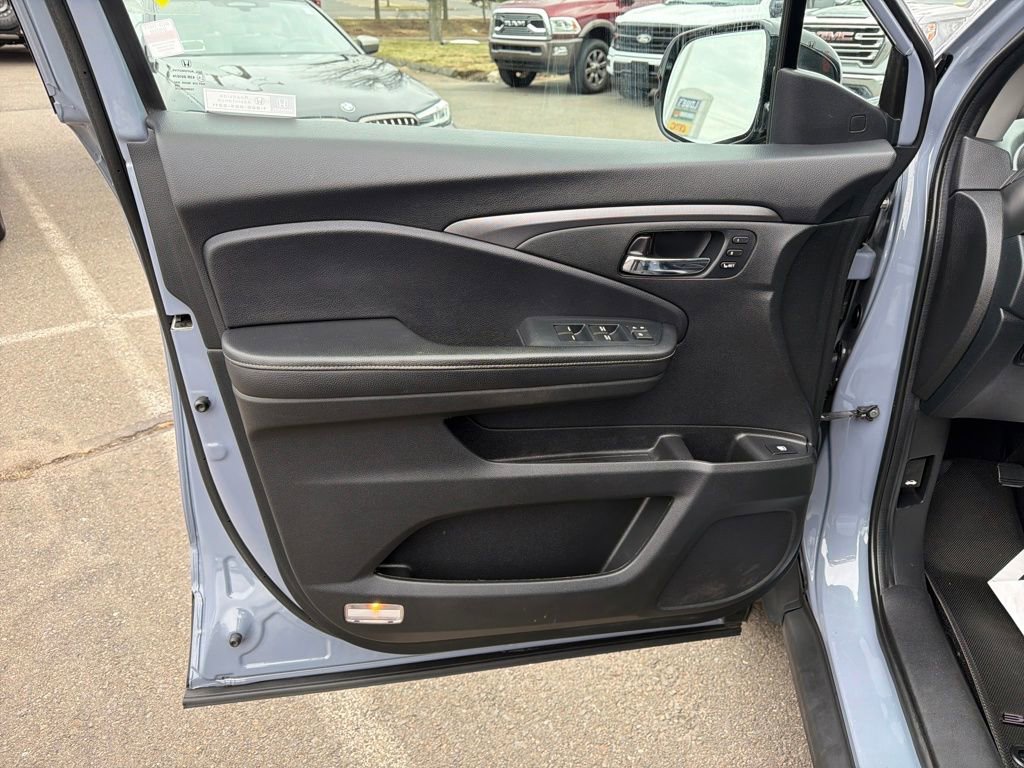 Used 2023 Honda Ridgeline RTL-E image 18