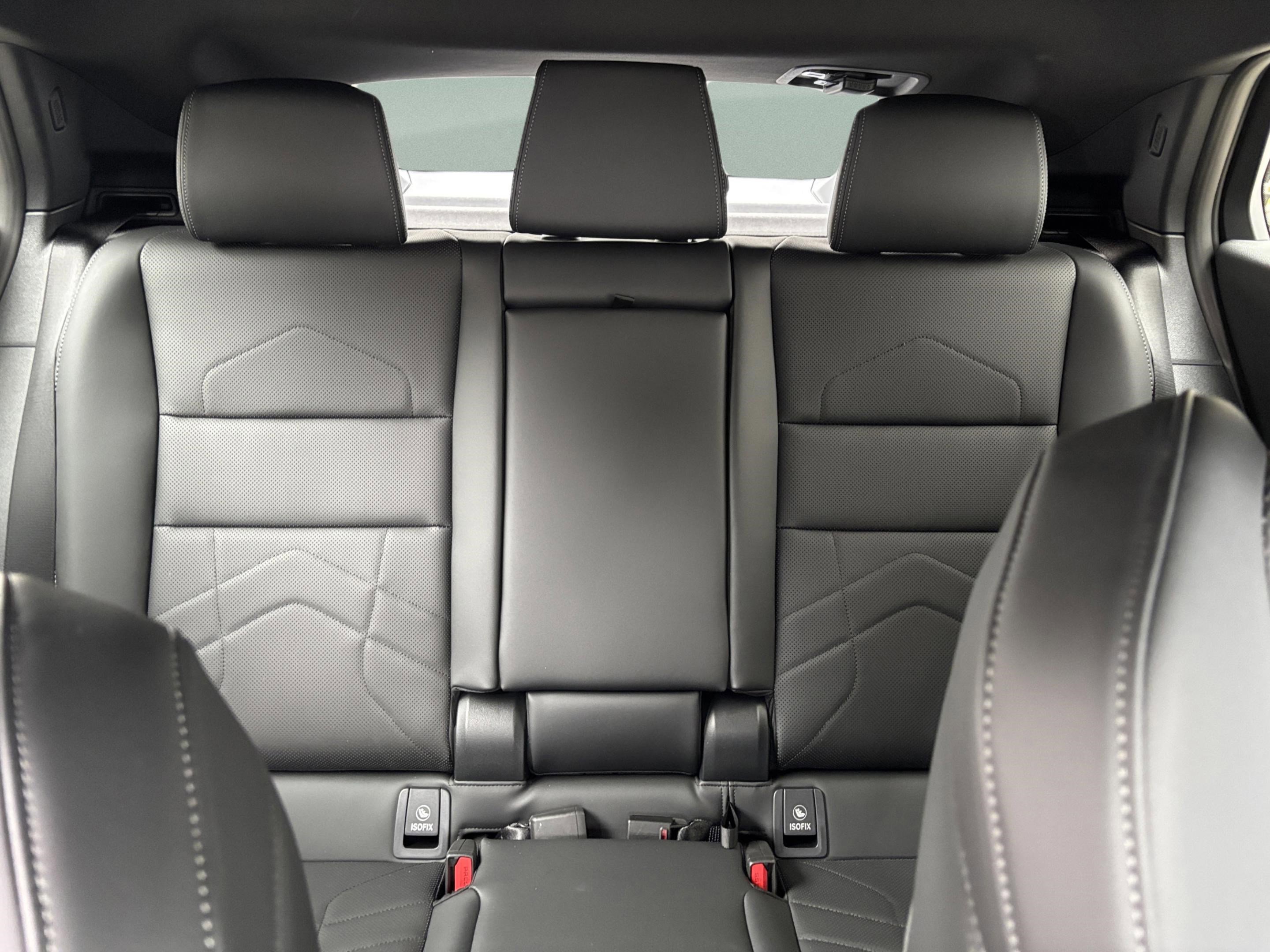 Used 2026 BMW X2 xDrive28i w/ Technology Package image 16