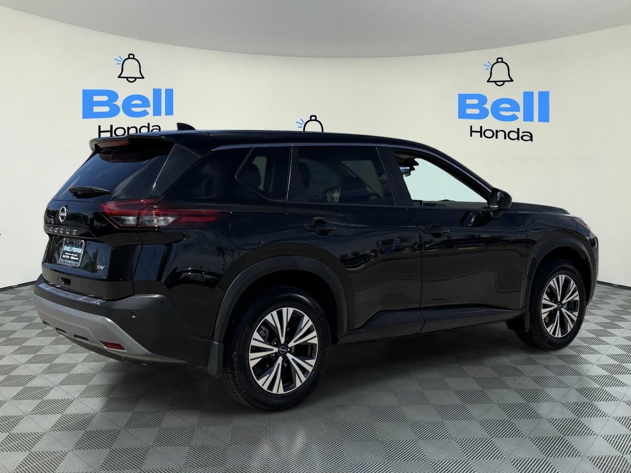 Used 2023 Nissan Rogue SV FWD image 4
