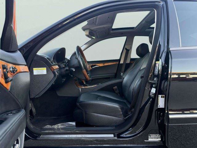 Used 2008 Mercedes-Benz E 350 4MATIC Sedan image 16