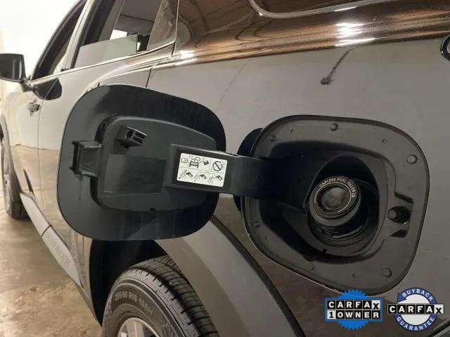 Used 2024 Nissan Pathfinder S image 94