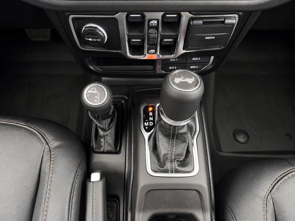 New 2026 Jeep Wrangler Unlimited Sahara AWD/4WD image 11