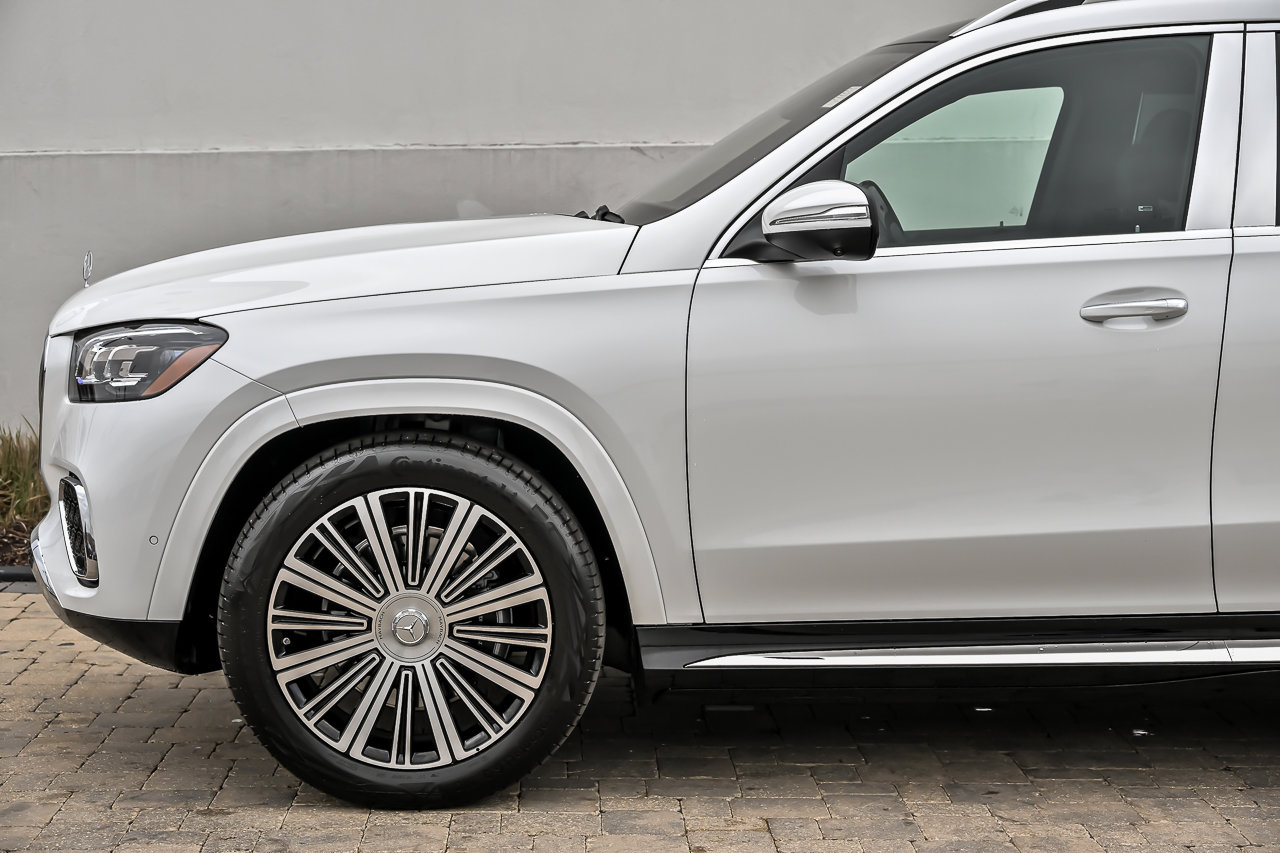Used 2026 Mercedes-Benz Maybach GLS 600 4MATIC image 14