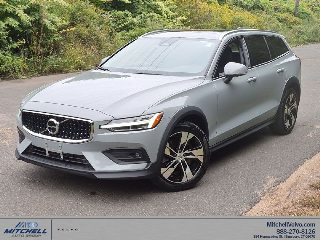 Certified 2025 Volvo V60 B5 Cross Country Plus