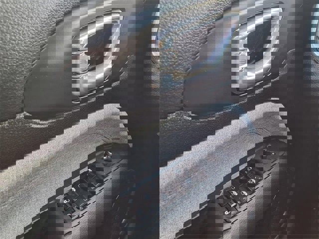 Certified 2024 Jeep Compass Latitude w/ Convenience Group image 8