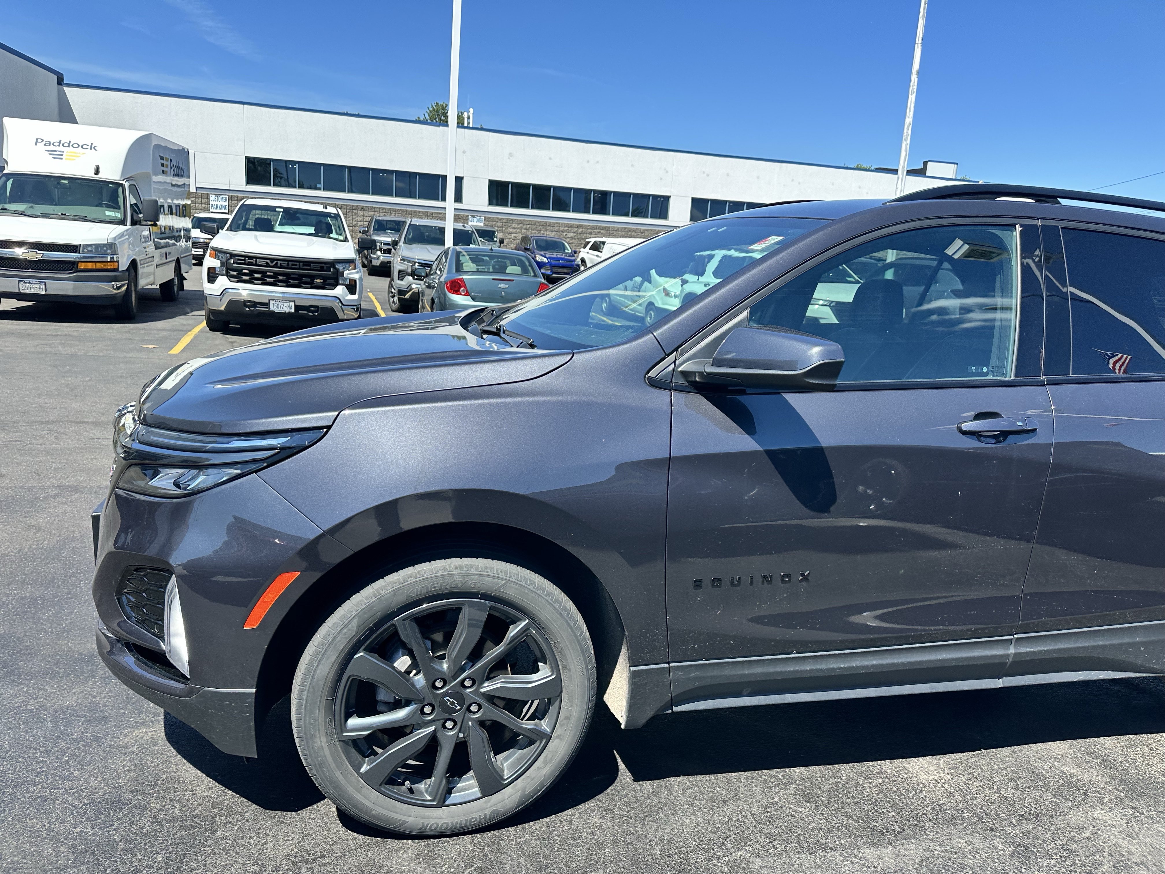 Used 2023 Chevrolet Equinox RS AWD/4WD image 4