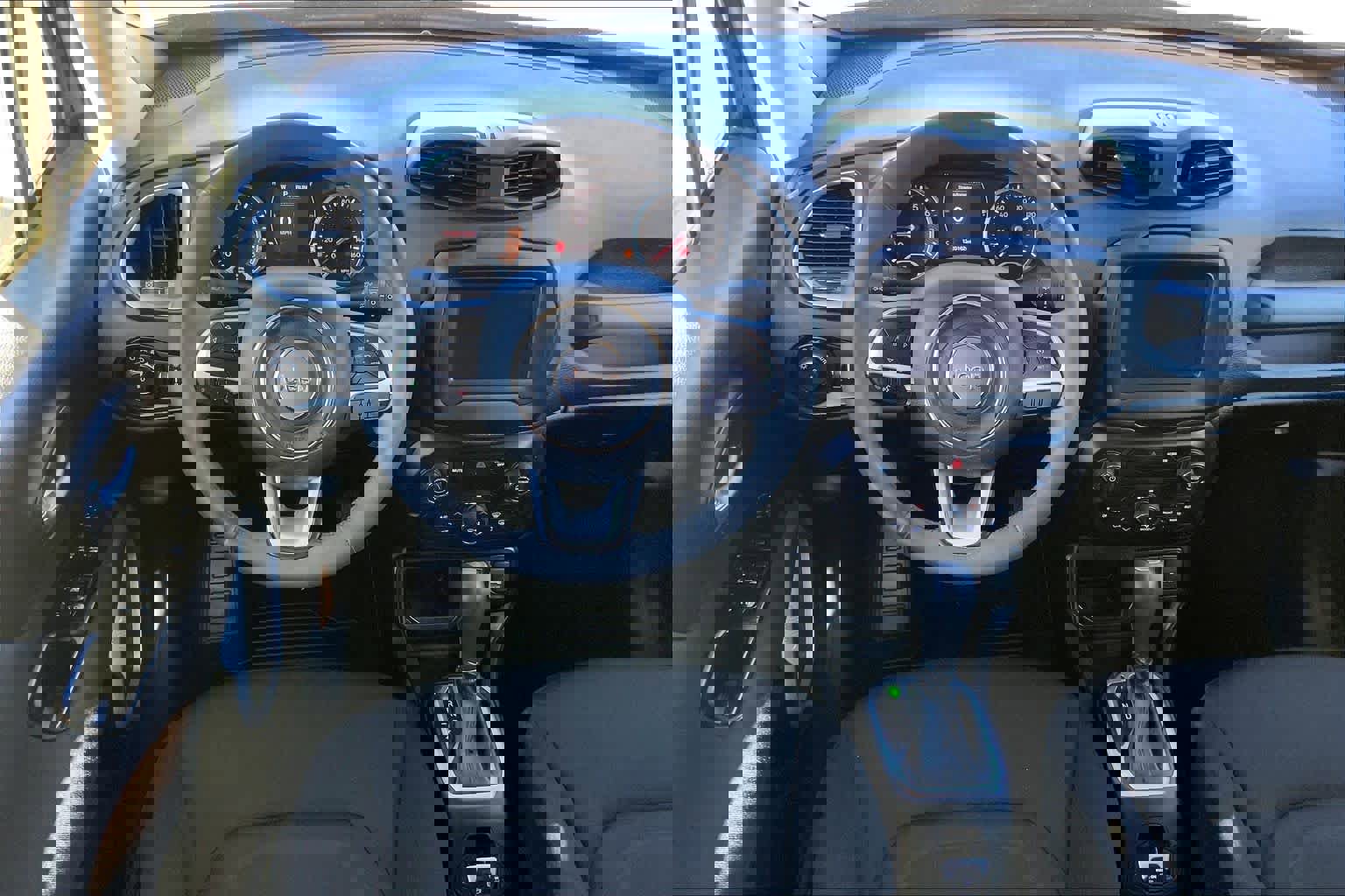 Used 2020 Jeep Renegade Latitude image 6