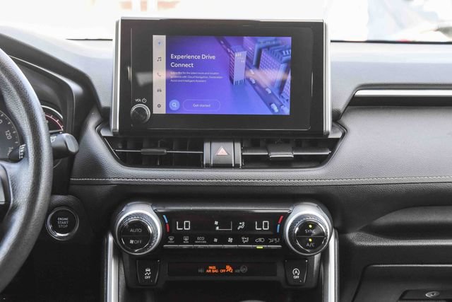 Used 2023 Toyota RAV4 XLE FWD image 13