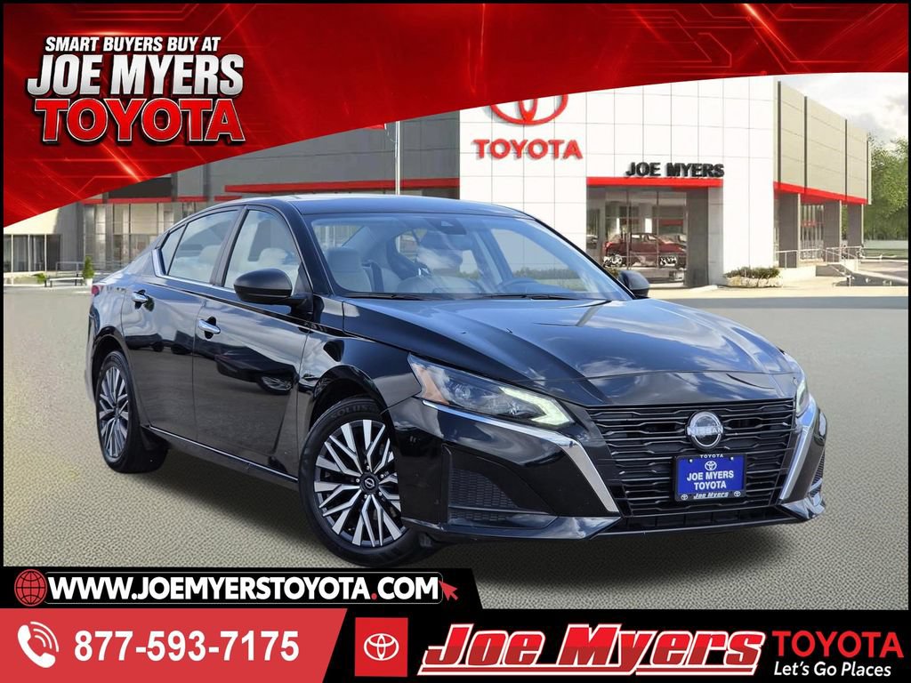 Used 2025 Nissan Altima 2.5 SV