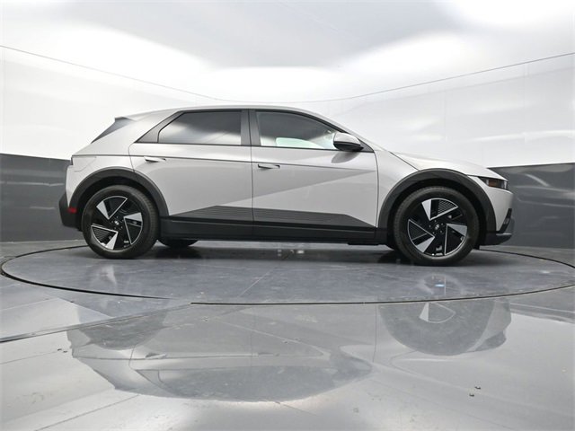 New 2025 Hyundai Ioniq 5 SE image 36