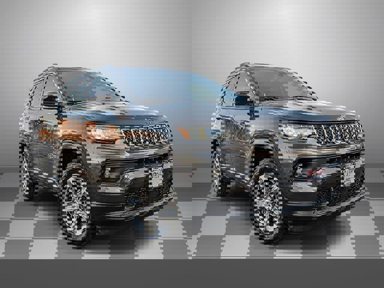 Used 2023 Jeep Compass Latitude w/ Convenience Group video 1