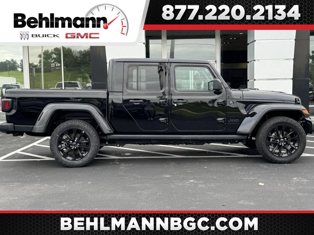 Used 2025 Jeep Gladiator Sport AWD/4WD image 1